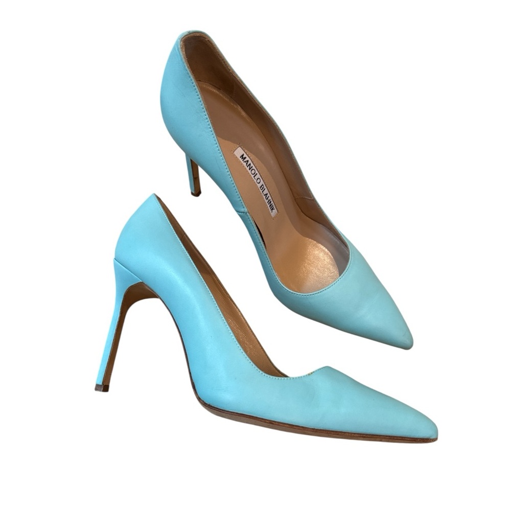 Manolo Blahnik Tiffany Blue Heels